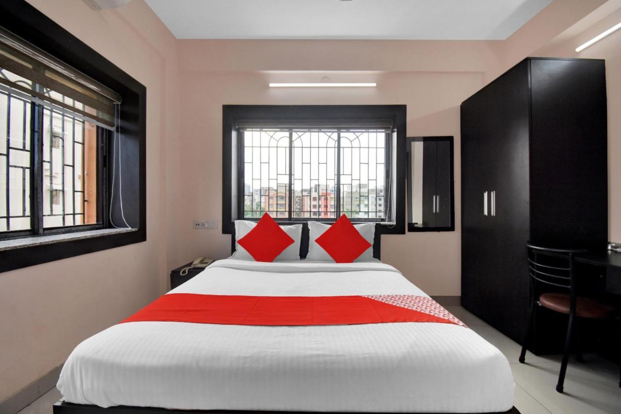 Oyo 82299 New Town Stays Hotel