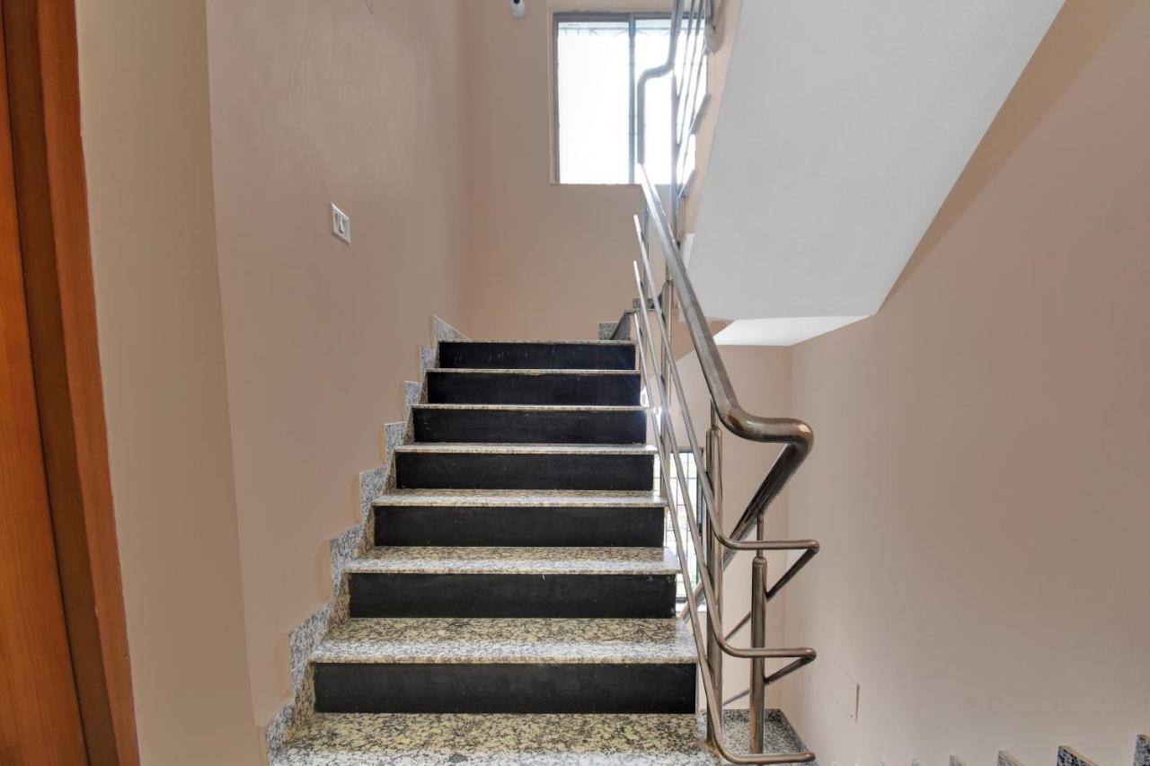 Oyo 82299 New Town Stays Kolkata